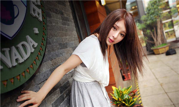 洛江想找一个女性生孩子给报酬-｛找个女人生孩子多少钱｝